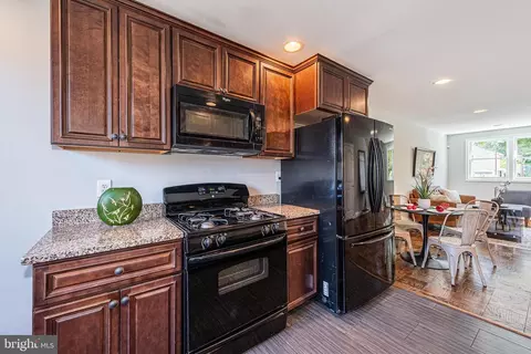 4806 Midline Rd, Baltimore, MD 21206 photo 10