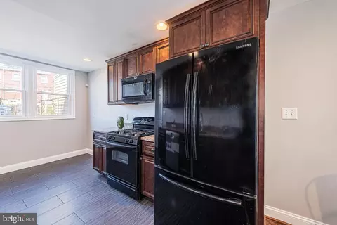 4806 Midline Rd, Baltimore, MD 21206 photo 8