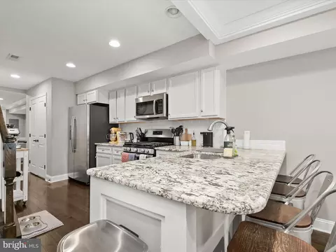 2421 Fleet St, Baltimore, MD 21224 photo 12