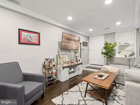 2421 Fleet St, Baltimore, MD 21224 photo 4