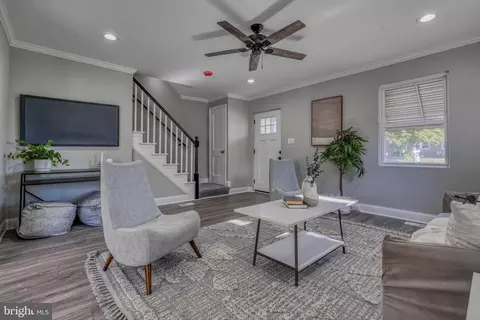 1300 Crofton Rd, Baltimore, MD 21239 photo 7