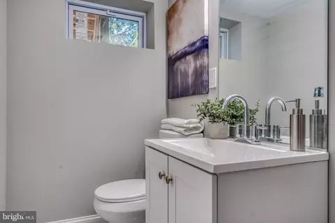 1300 Crofton Rd, Baltimore, MD 21239 photo 43