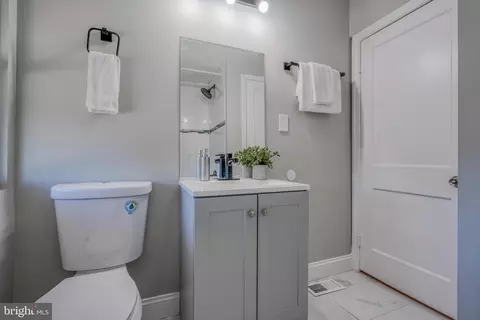 1300 Crofton Rd, Baltimore, MD 21239 photo 35