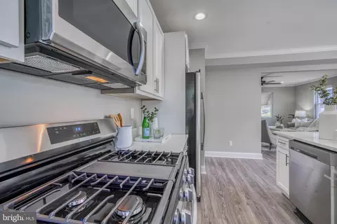 1300 Crofton Rd, Baltimore, MD 21239 photo 17