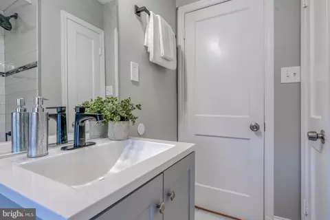 1300 Crofton Rd, Baltimore, MD 21239 photo 32