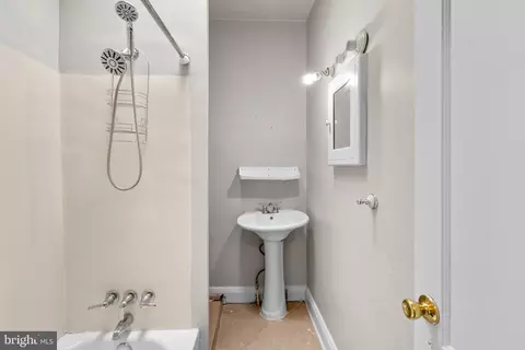 2814 Pelham Ave, Baltimore, MD 21213 photo 24