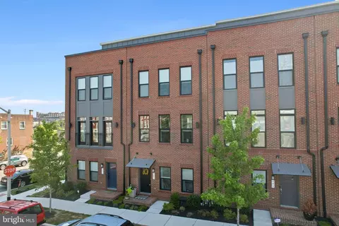 903 Grundy St, Baltimore, MD 21224