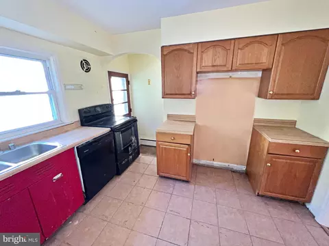 3200 Gibbons Ave, Baltimore, MD 21214 photo 9