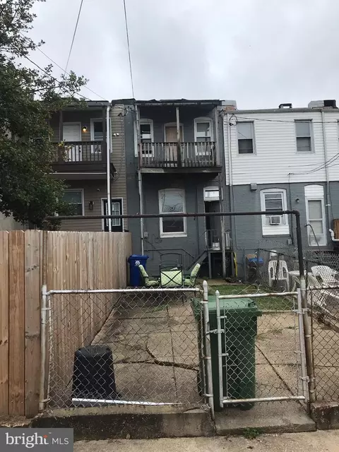 2642 E Oliver St, Baltimore, MD 21213 photo 3