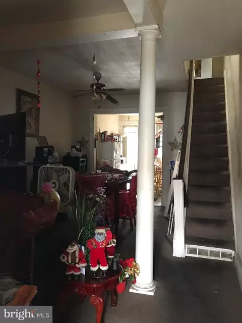 2642 E Oliver St, Baltimore, MD 21213 photo 8