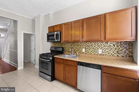 3913 Fairview Ave, Baltimore, MD 21216 photo 9