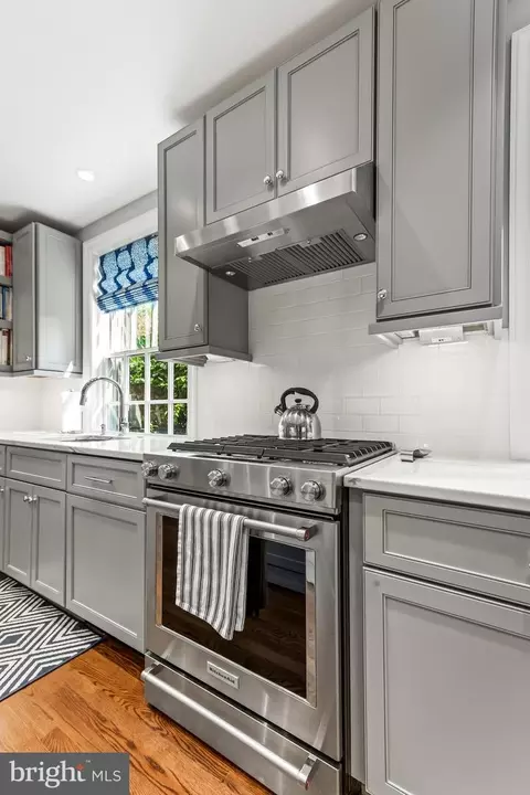 320 Taplow Rd, Baltimore, MD 21212 photo 8