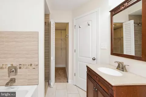 103 Scott St, Baltimore, MD 21201 photo 20