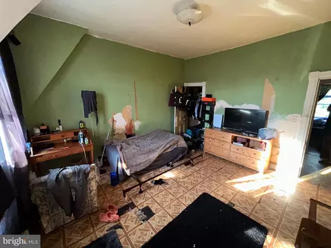 2267 Madison Ave, Baltimore, MD 21217 photo 5