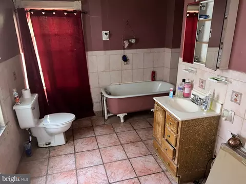 2267 Madison Ave, Baltimore, MD 21217 photo 2