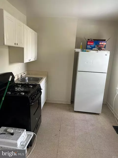 940 Harlem Ave, Baltimore, MD 21217 photo 4