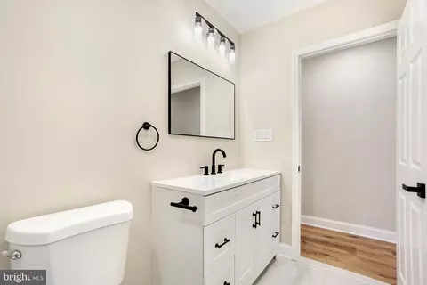 4030 Walrad St, Baltimore, MD 21229 photo 30