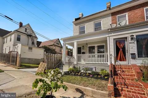 4030 Walrad St, Baltimore, MD 21229 photo 2