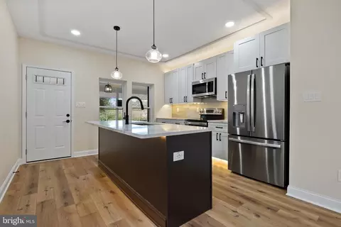 4030 Walrad St, Baltimore, MD 21229 photo 14