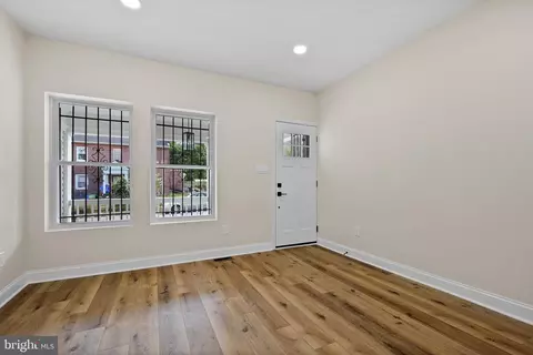 4030 Walrad St, Baltimore, MD 21229 photo 8