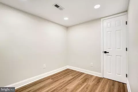 4030 Walrad St, Baltimore, MD 21229 photo 40