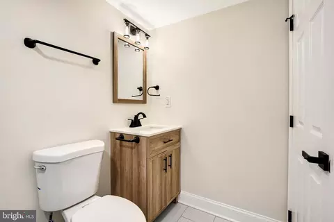 4030 Walrad St, Baltimore, MD 21229 photo 39