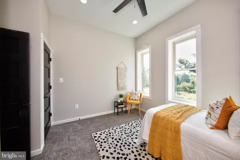 2416 E Chase St, Baltimore, MD 21213 photo 33