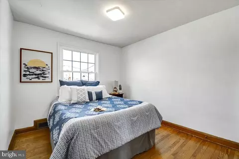 1646 Roundhill Rd, Baltimore, MD 21218 photo 15