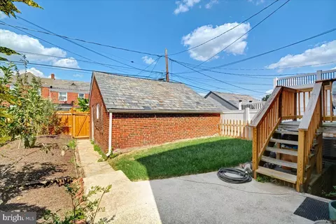 1646 Roundhill Rd, Baltimore, MD 21218 photo 19