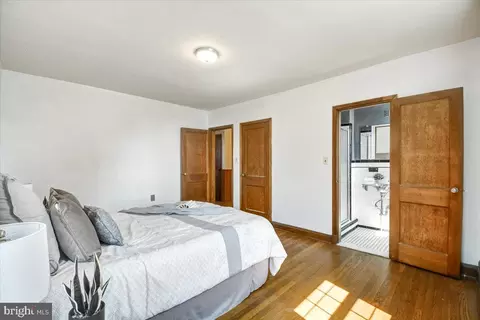 1646 Roundhill Rd, Baltimore, MD 21218 photo 13