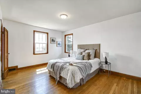 1646 Roundhill Rd, Baltimore, MD 21218 photo 12