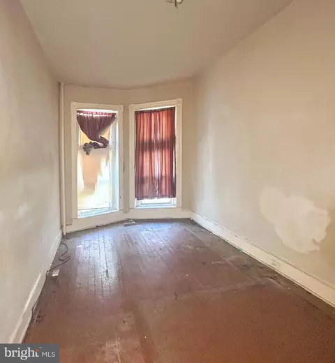 319 E 22nd St, Baltimore, MD 21218 photo 8