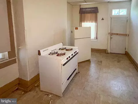 319 E 22nd St, Baltimore, MD 21218 photo 16