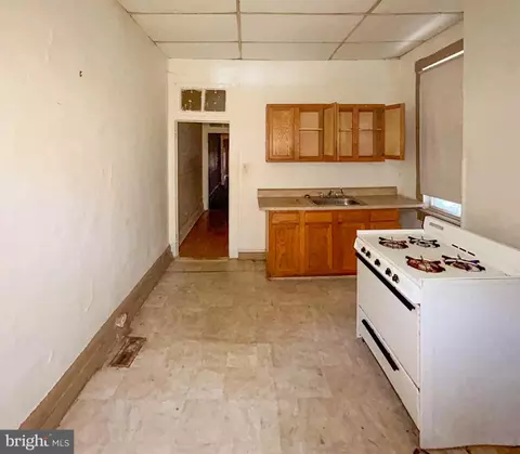 319 E 22nd St, Baltimore, MD 21218 photo 17