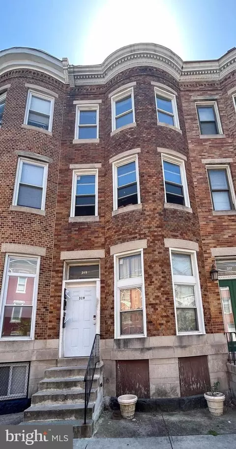 319 E 22nd St, Baltimore, MD 21218 photo 2