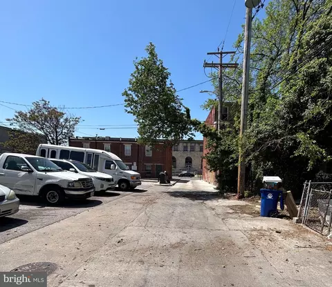 319 E 22nd St, Baltimore, MD 21218 photo 68