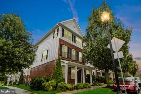 4535 Maple Wood Dr, Baltimore, MD 21229