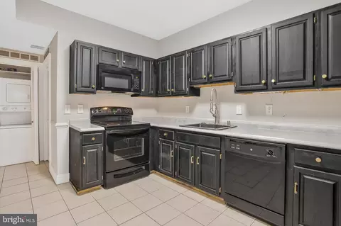 12 E Mount Vernon Pl #3, Baltimore, MD 21201 photo 8