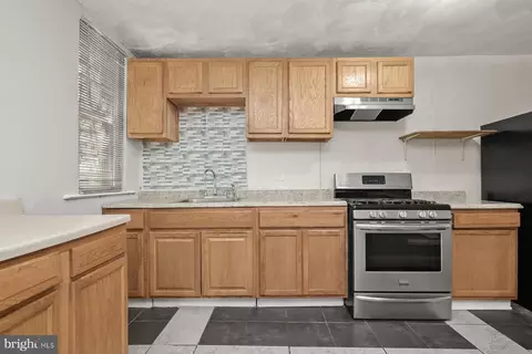2769 Baker St, Baltimore, MD 21216 photo 16