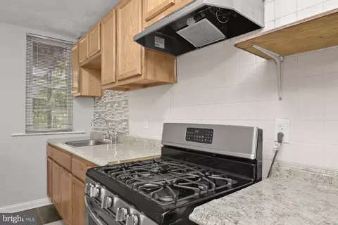 2769 Baker St, Baltimore, MD 21216 photo 19