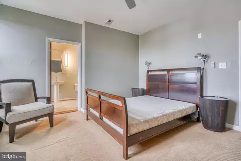 Bedroom - 2920 Elliott St, Baltimore, MD 21224 photo 10 of 12