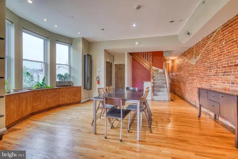Dining - 2920 Elliott St, Baltimore, MD 21224 photo 3 of 4
