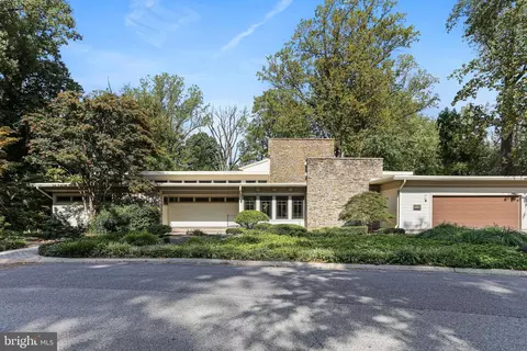 411 Old Orchard Rd, Baltimore, MD 21229