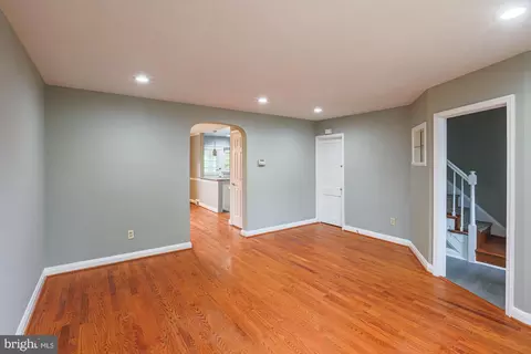 4902 Lindsay Rd, Baltimore, MD 21229 photo 11