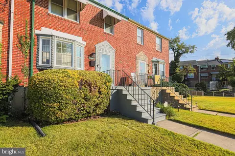 4902 Lindsay Rd, Baltimore, MD 21229 photo 5