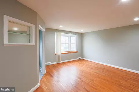 4902 Lindsay Rd, Baltimore, MD 21229 photo 10