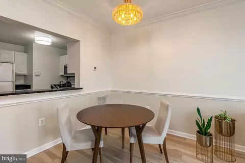 23 Pierside Dr #237, Baltimore, MD 21230 photo 6