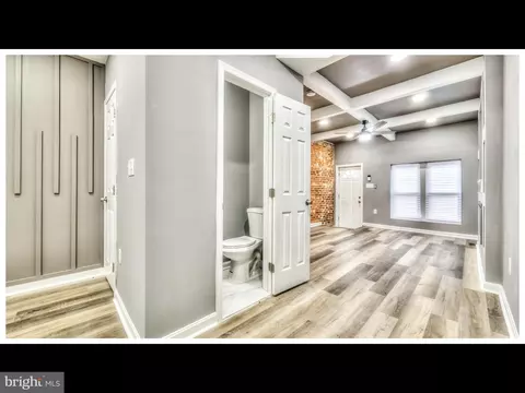 2422 Mcculloh St, Baltimore, MD 21217 photo 9