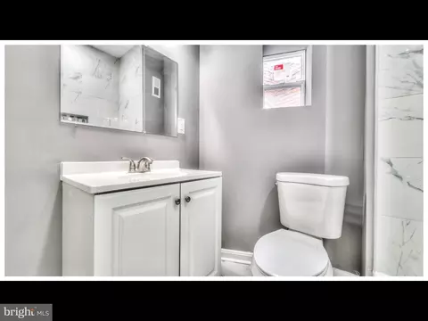 2422 Mcculloh St, Baltimore, MD 21217 photo 23