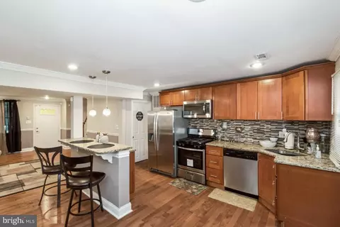 1117 Wicklow Rd, Baltimore, MD 21229